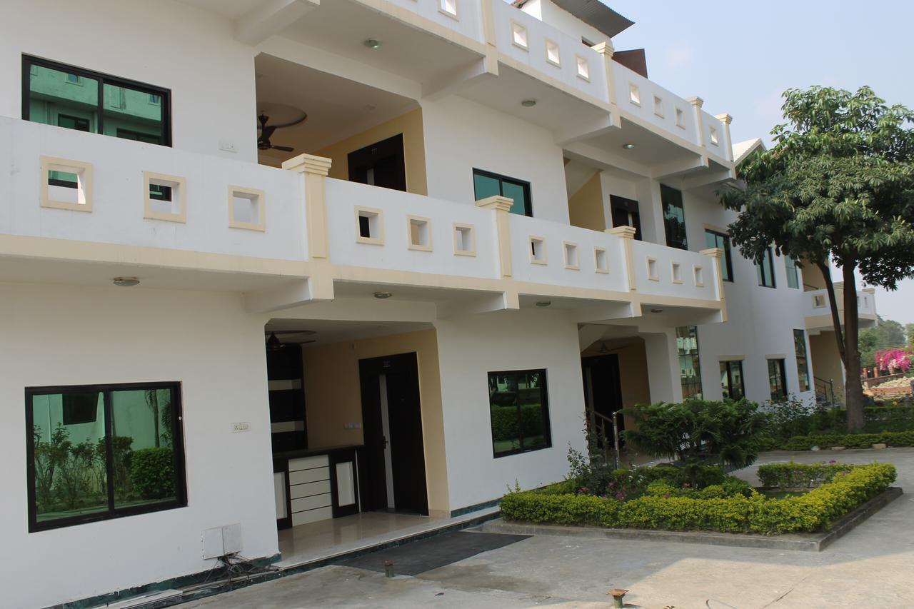 Kitchen Hut Hotel Nepalgunj Εξωτερικό φωτογραφία